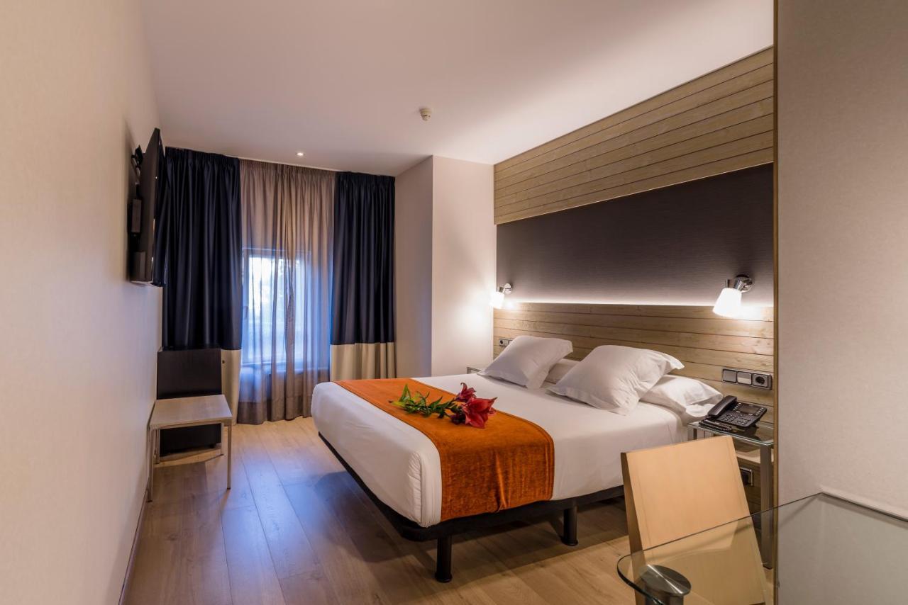 Hotel Avenida A Coruna Luaran gambar