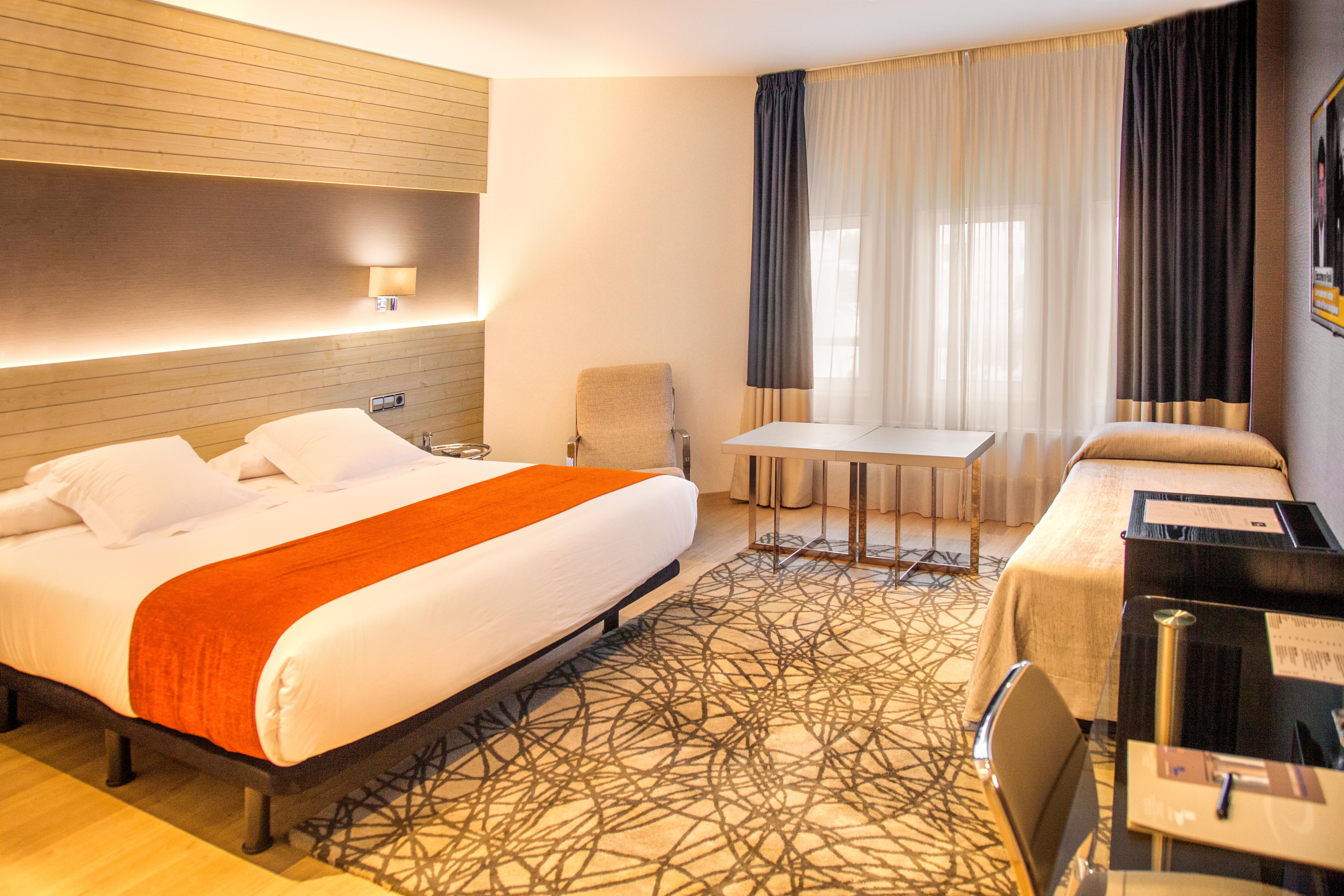 Hotel Avenida A Coruna Luaran gambar