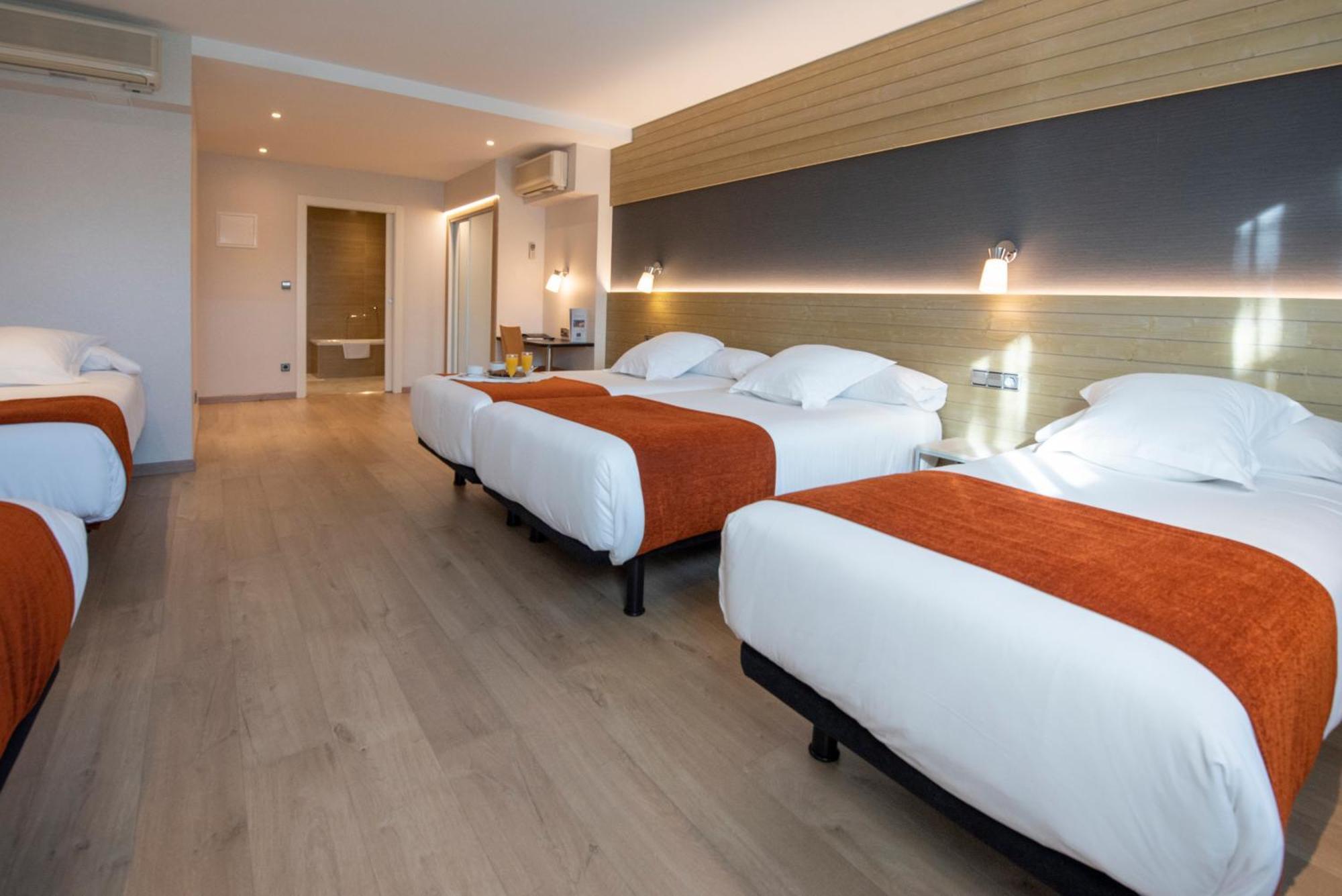 Hotel Avenida A Coruna Luaran gambar