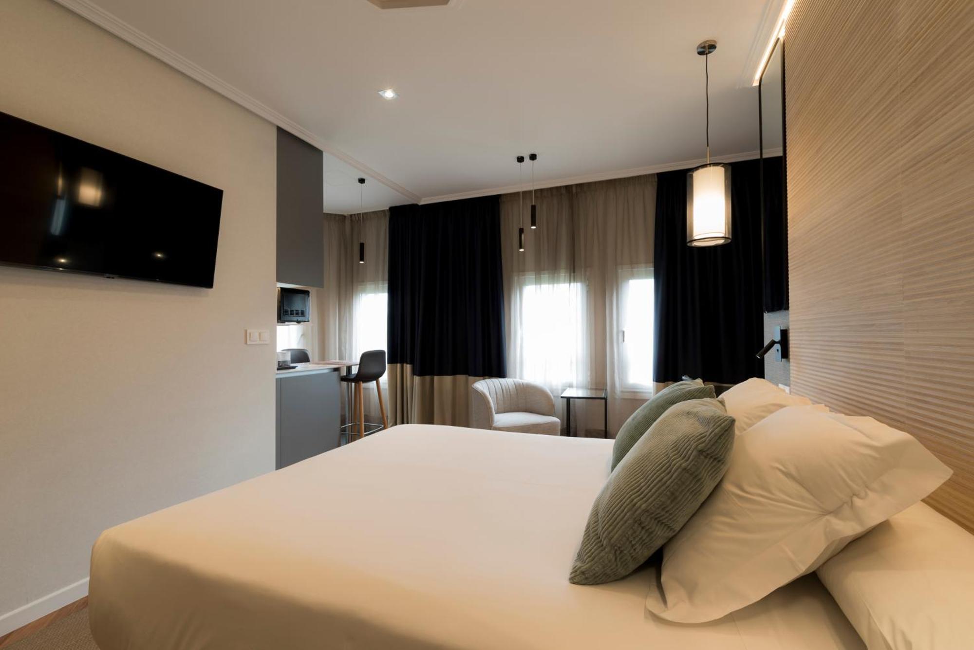 Hotel Avenida A Coruna Luaran gambar