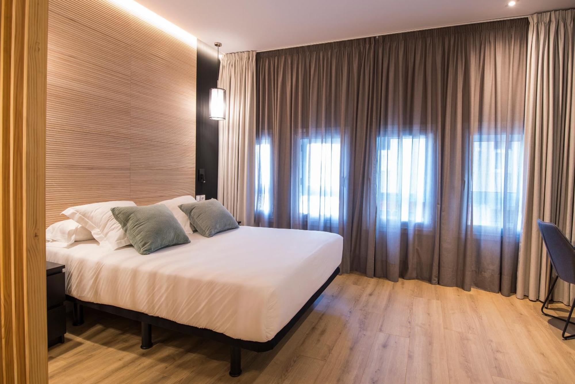 Hotel Avenida A Coruna Luaran gambar