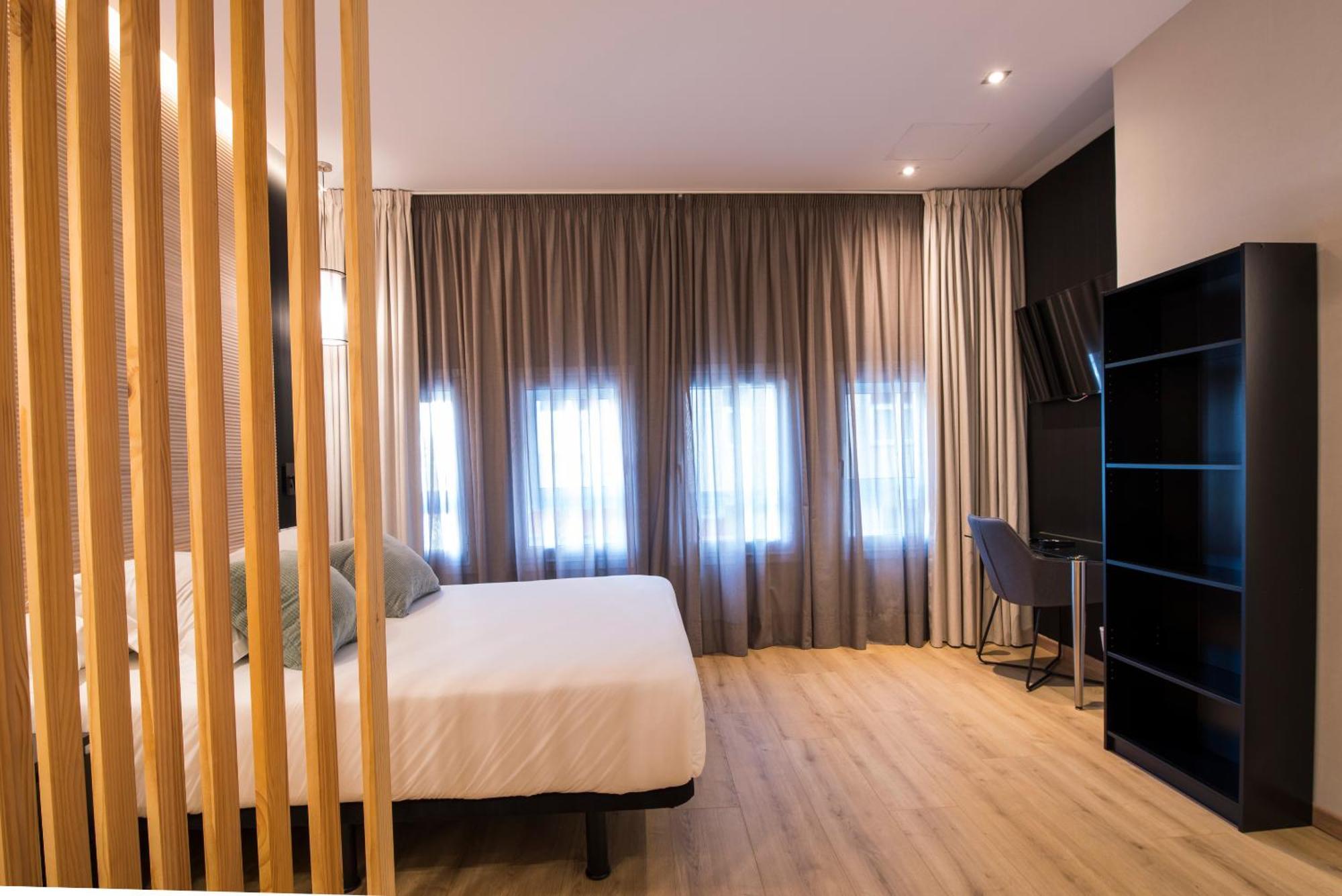 Hotel Avenida A Coruna Luaran gambar